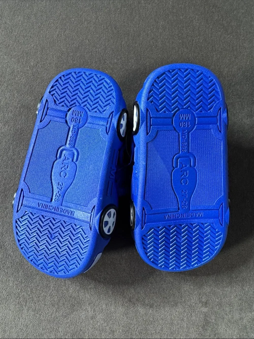 Kids Blue Car Character Slip-On Clogs EU 27-28  U.S. 10-11 NEW